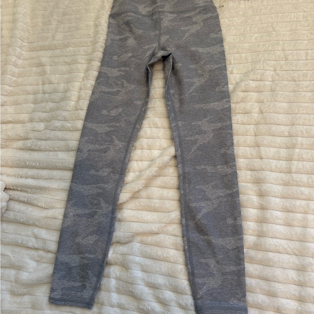 Vuori clean elevation leggings pale heather camo